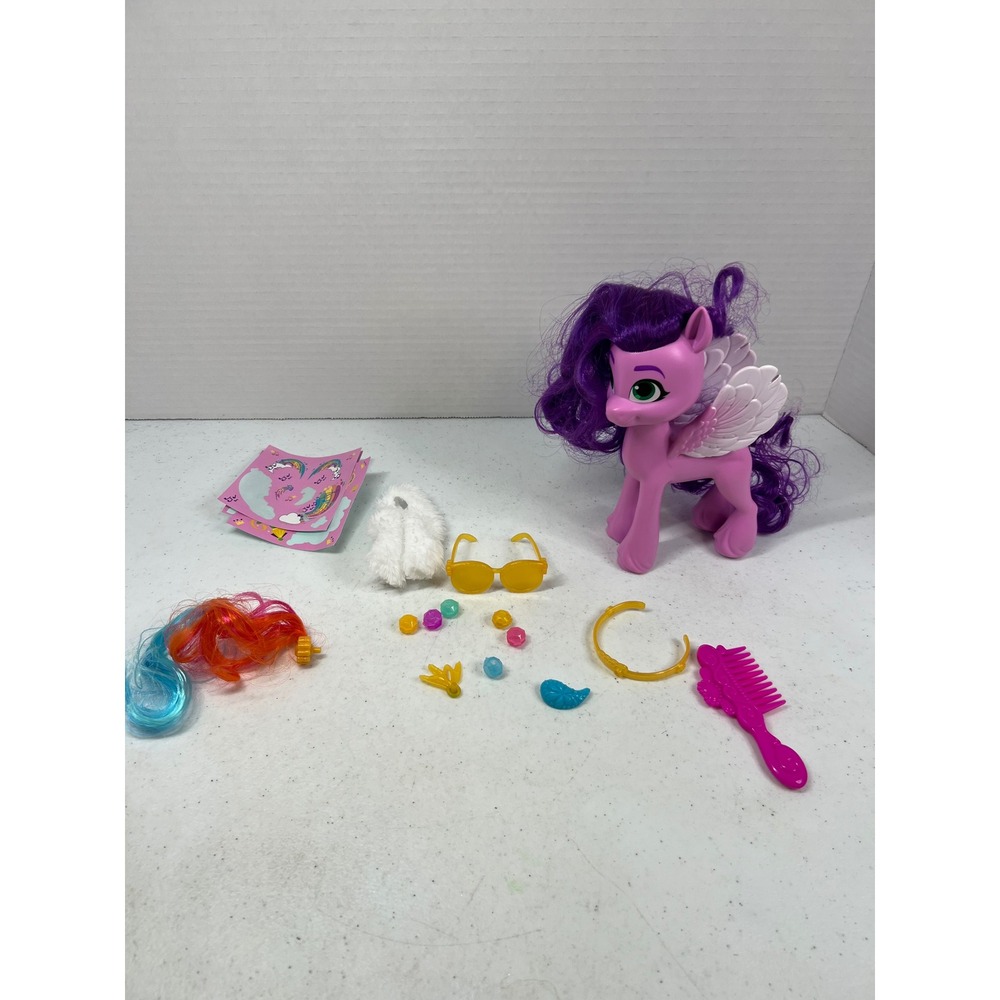 My Little Pony A New Generation Princess Pipp Petals 6in Pink Pegasus Figure Set